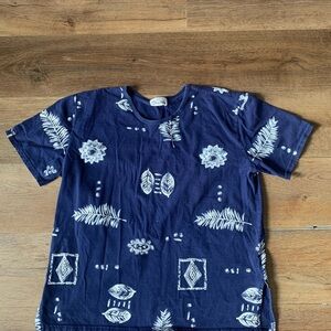 Chantilly women top Navy Blue Graphic Tee with White Accents XL
